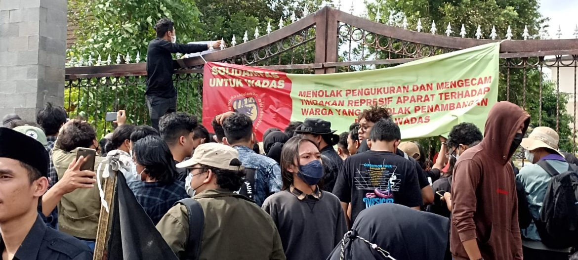 Aksi di BBWS Serayu-Opak, Aliansi Solidaritas untuk Wadas Desak Hentikan Penambangan di Wadas